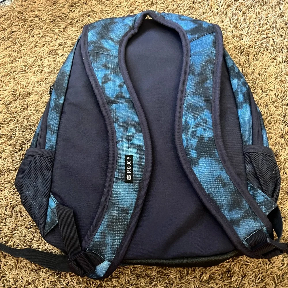 Blue Roxy backpack - Picture 2 of 3